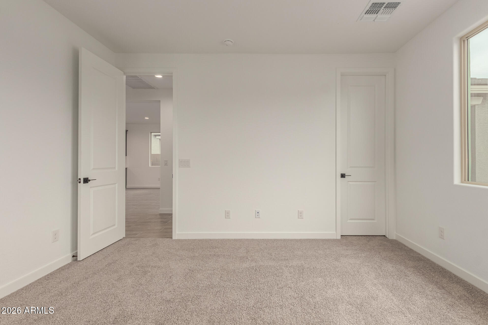 8030 West Granada Road Phoenix, AZ 85035 - Photo 10 of 36 a view of an empty room