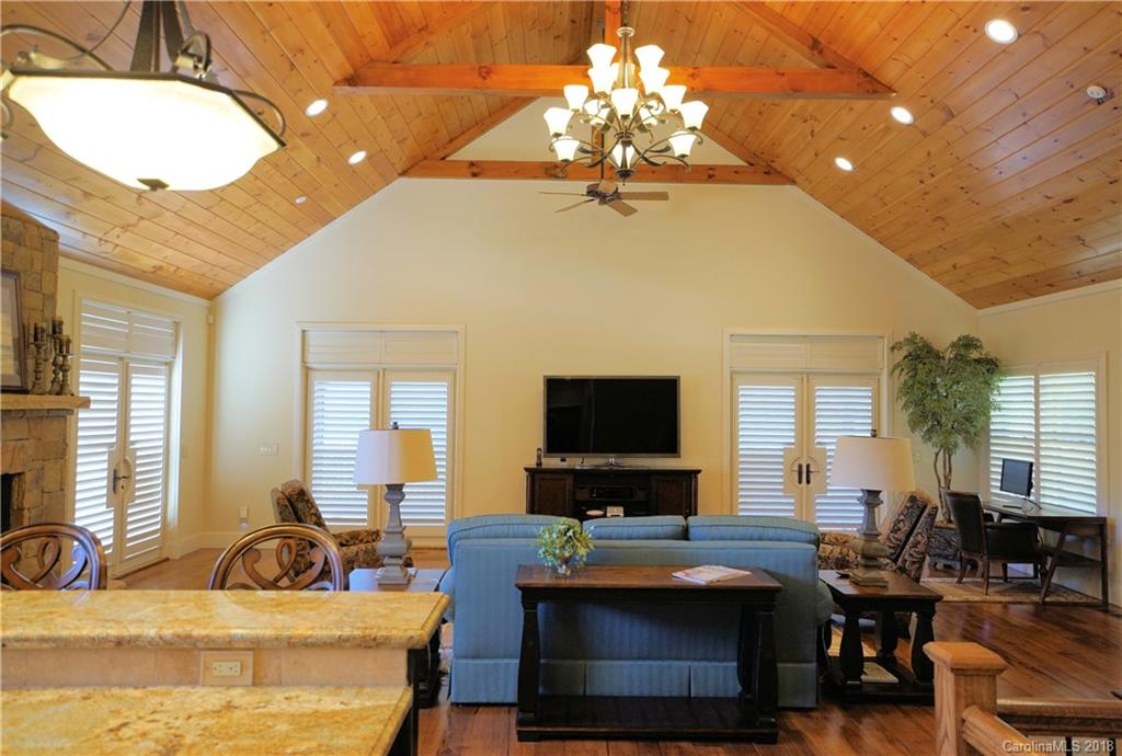 1007 Wayah Road Franklin, NC 28734 - Photo 14 of 35 Gallery Image 14