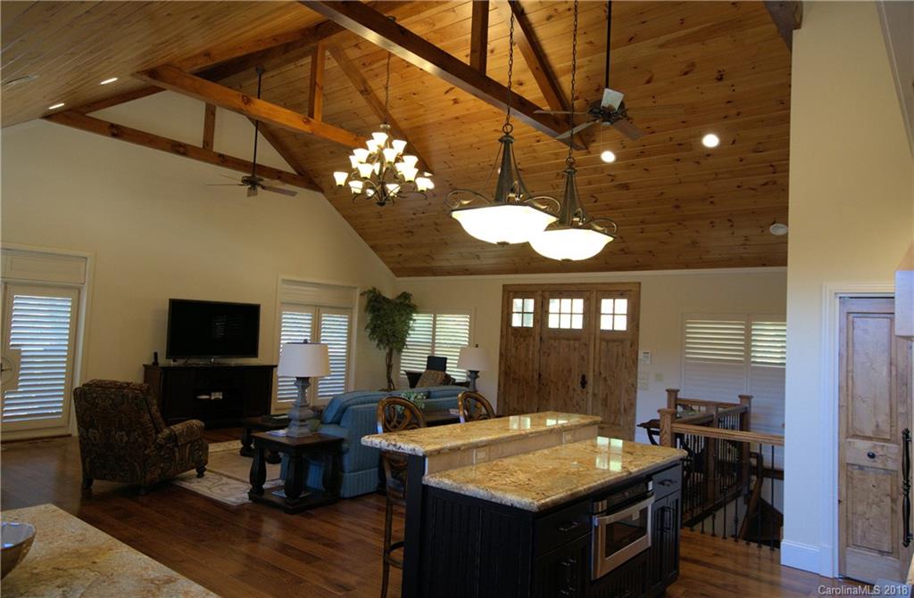 1007 Wayah Road Franklin, NC 28734 - Photo 17 of 35 Gallery Image 17