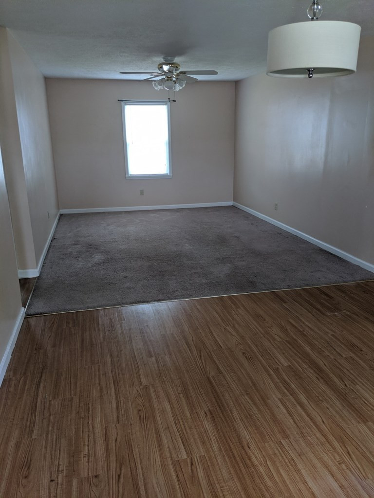 116 Carline Road Gloverville, SC 29828 - Photo 10 of 19 Dining/Den