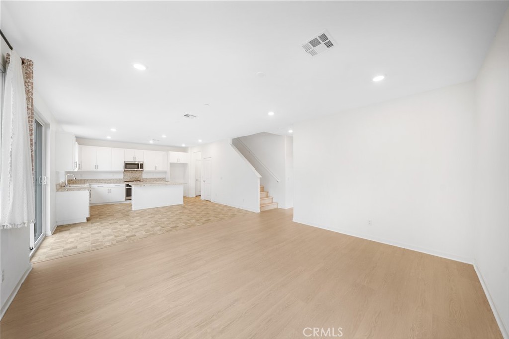 542 Colorado Drive Rialto, CA 92377 - Photo 15 of 68