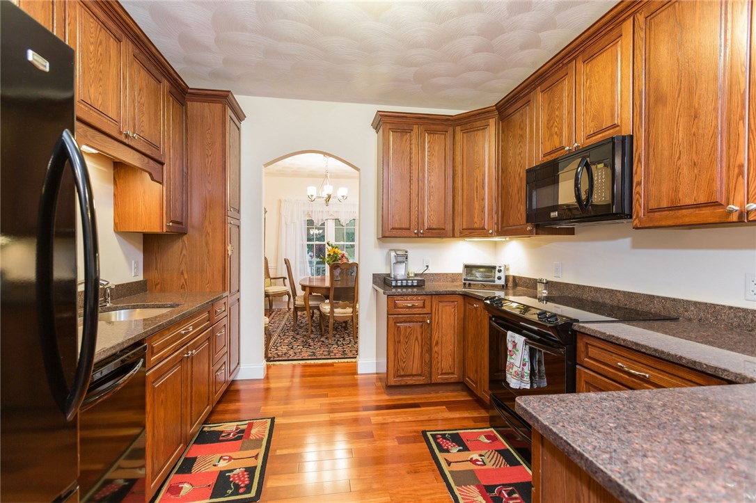 32 Butterfly Drive Westerly, RI 02891 - Photo 14 of 30 Gallery Image 14