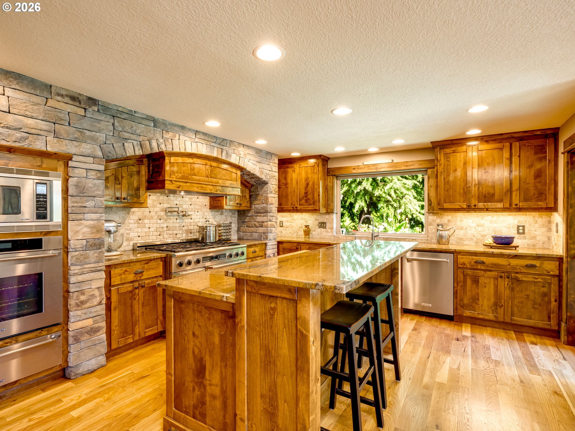 31860 Southwest Peach Cove Road West Linn, OR 97068 - Photo 43 of 46