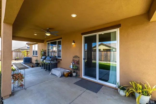 $829,000 | 805 Broadfork Circle, Vacaville, CA 95687