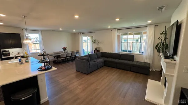 $829,000 | 805 Broadfork Circle, Vacaville, CA 95687