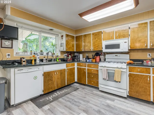 $535,000 | 32952 Northwest Ridge Drive, Scappoose, OR 97056