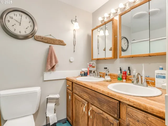 $535,000 | 32952 Northwest Ridge Drive, Scappoose, OR 97056