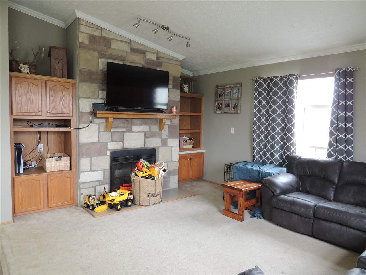 3818 North Coleman Road Coleman, MI 48618 - Photo 8 of 25 1893913-7.JPG
