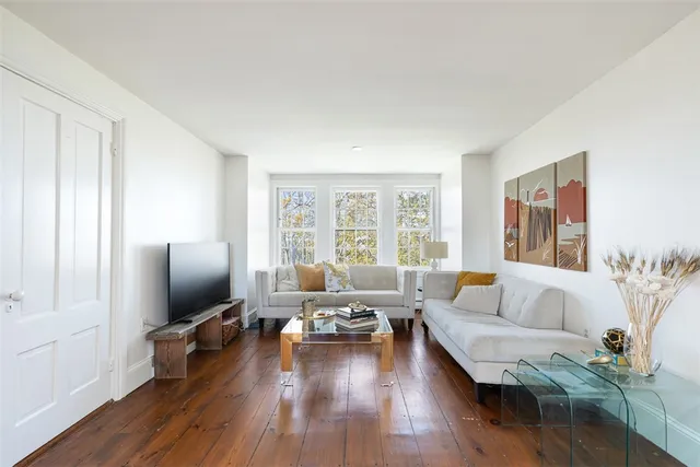 $795,000 | 12 Mt Vernon Street, Unit 5, Newport, RI 02840