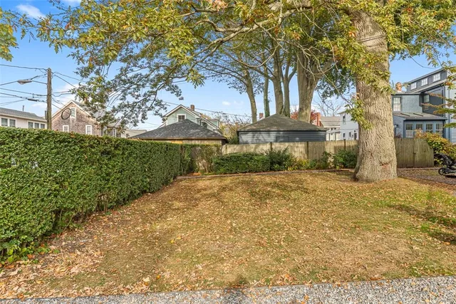 $795,000 | 12 Mt Vernon Street, Unit 5, Newport, RI 02840