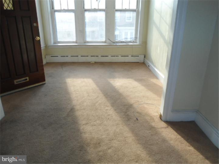 244 Copley Road Upper Darby, PA 19082 - Photo 3 of 7 Porch