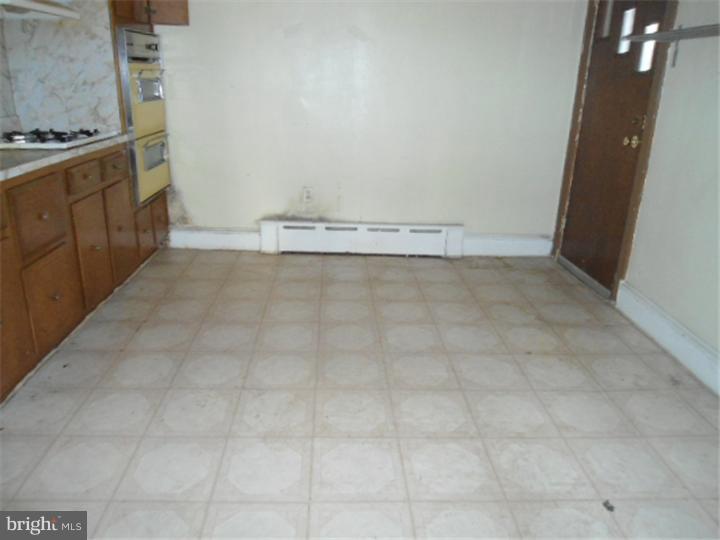 244 Copley Road Upper Darby, PA 19082 - Photo 5 of 7 Kitchen