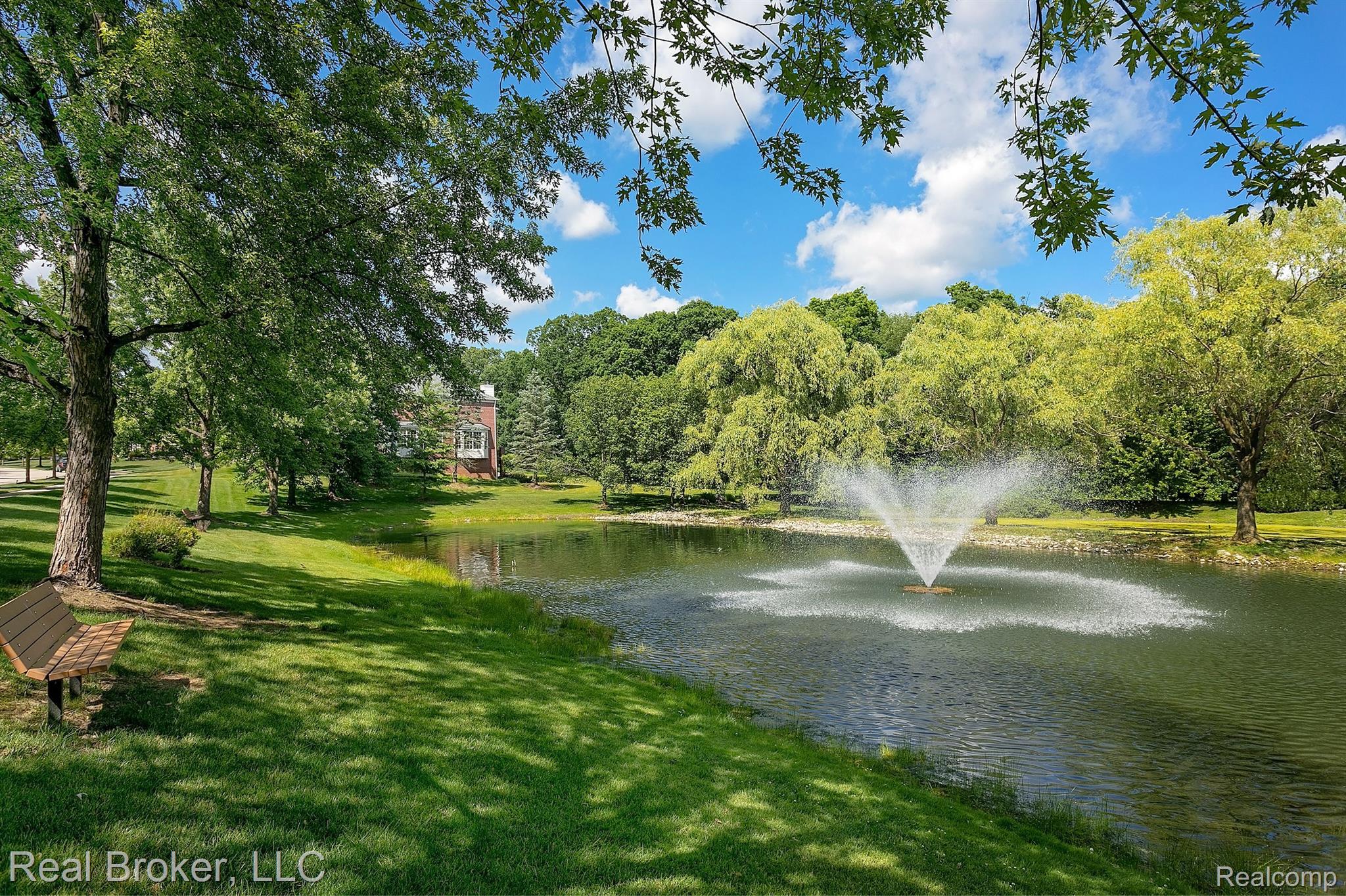 2318 Andover Boulevard Rochester, MI 48306 - Photo 74 of 74 Gallery Image 74