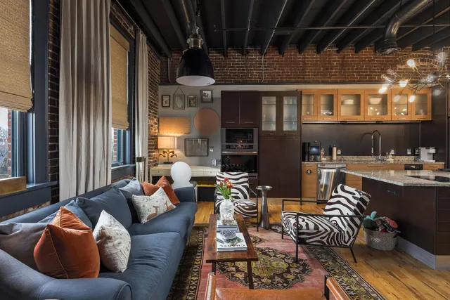 $1,500,000 | 55 East Main Street, Unit 304, Chattanooga, TN 37408