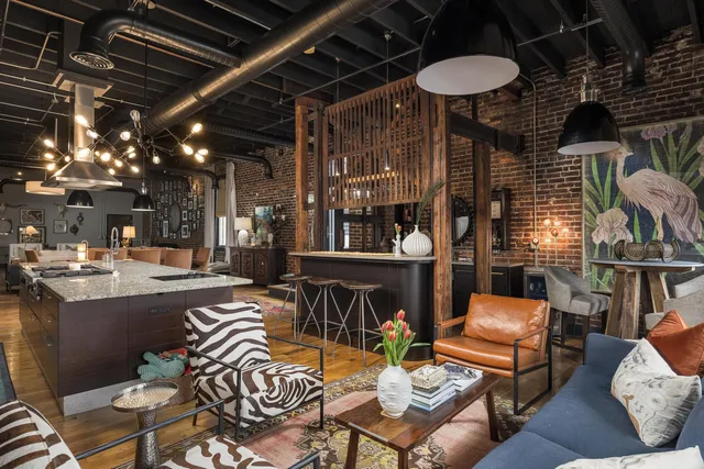 $1,500,000 | 55 East Main Street, Unit 304, Chattanooga, TN 37408