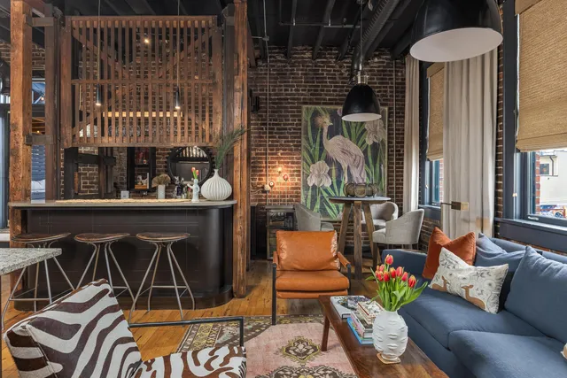 $1,500,000 | 55 East Main Street, Unit 304, Chattanooga, TN 37408