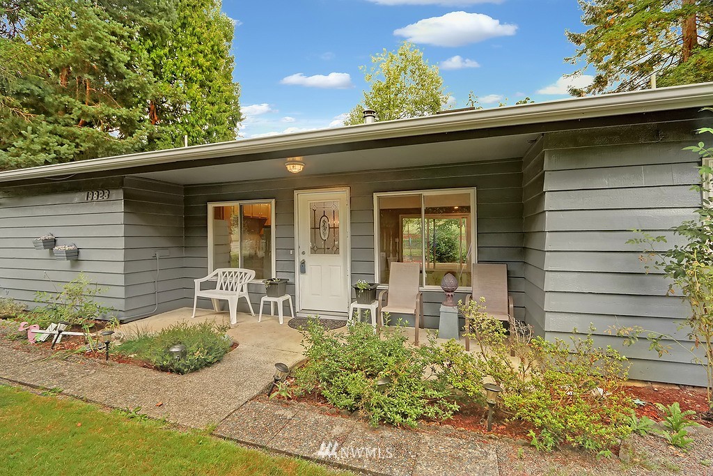 19823 Southeast 150th Street Renton, WA 98059 - Photo 1 of 14 Gallery Image 1