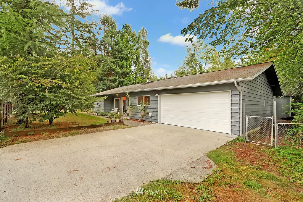 19823 Southeast 150th Street Renton, WA 98059 - Photo 2 of 14 Gallery Image 2