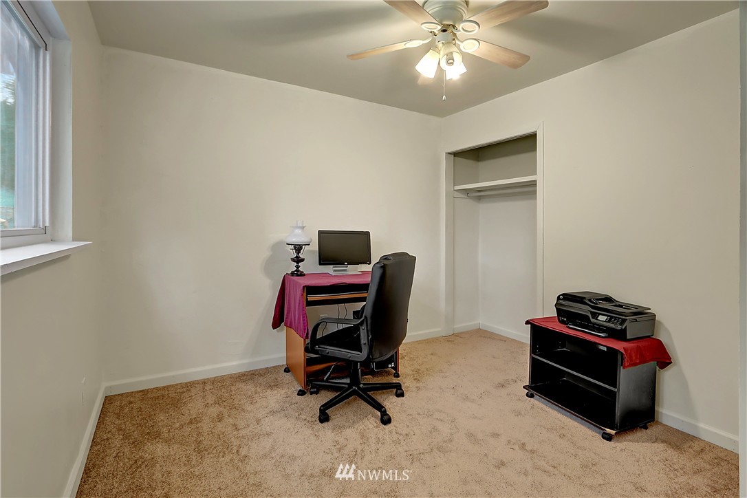 19823 Southeast 150th Street Renton, WA 98059 - Photo 11 of 14 Gallery Image 11