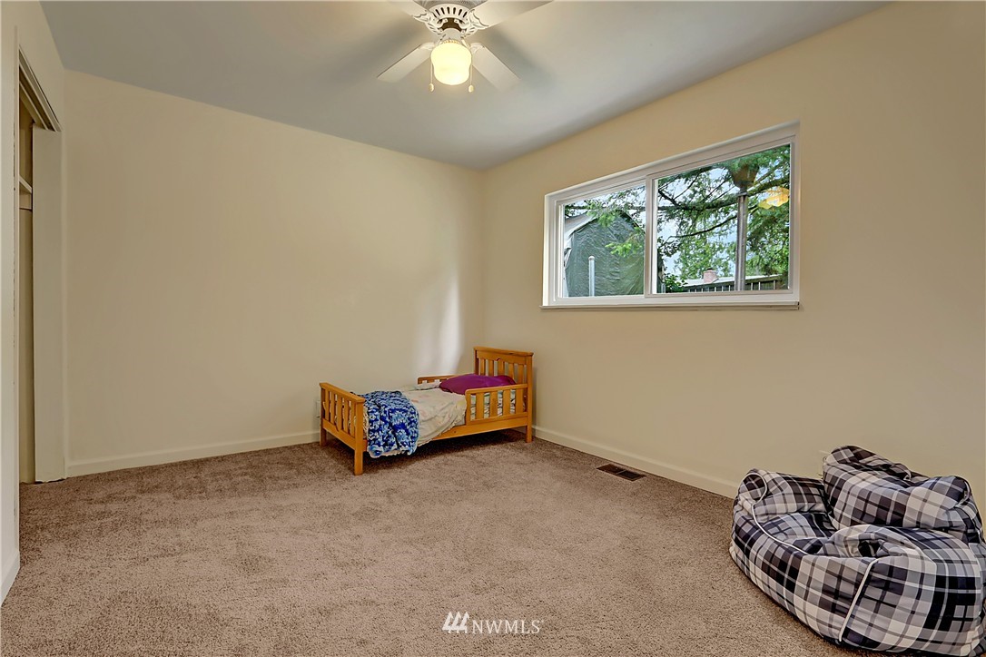 19823 Southeast 150th Street Renton, WA 98059 - Photo 12 of 14 Gallery Image 12