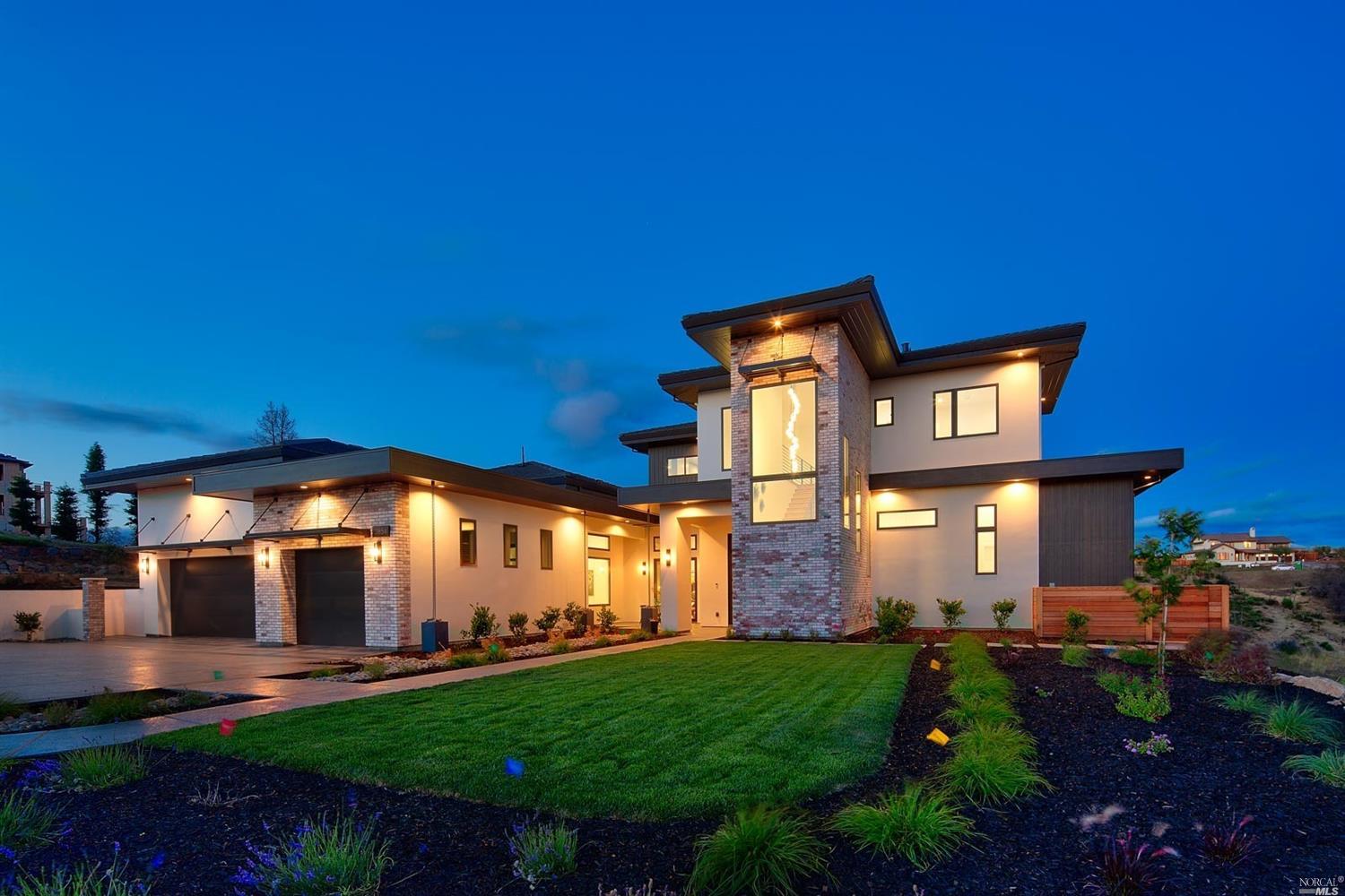 Fine Homes in Santa Rosa - twilight at 3854 Horizon View Way