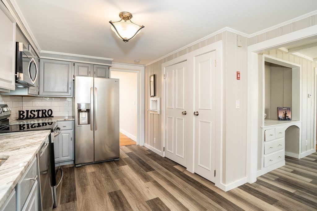 1115 Liberty Street Springfield, MA 01104 - Photo 11 of 41