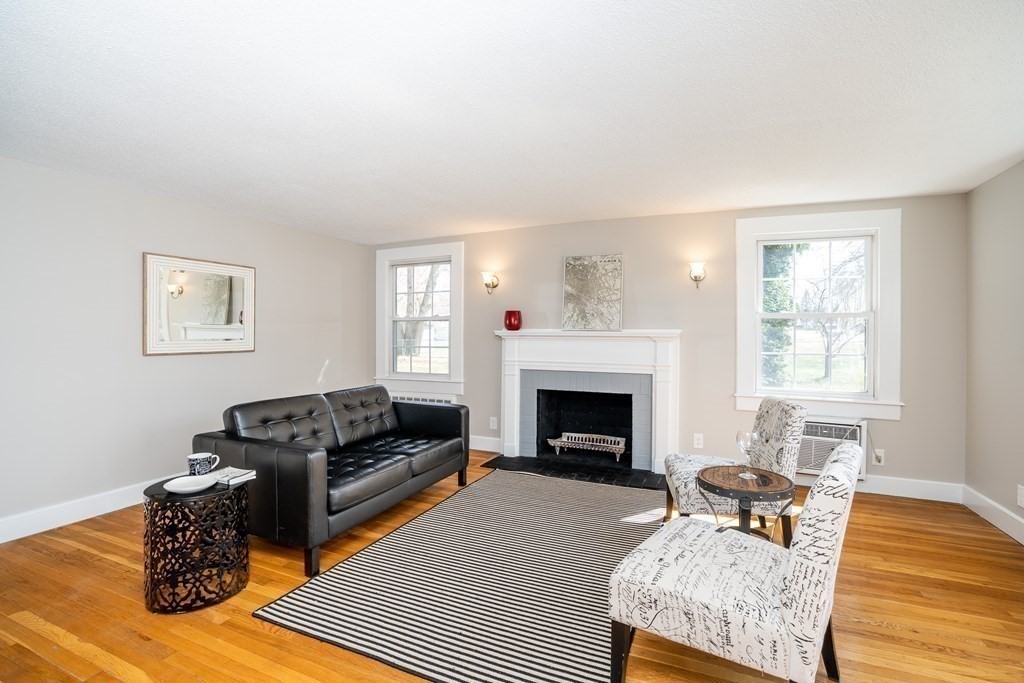 1115 Liberty Street Springfield, MA 01104 - Photo 2 of 41