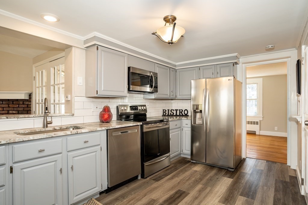 1115 Liberty Street Springfield, MA 01104 - Photo 10 of 41