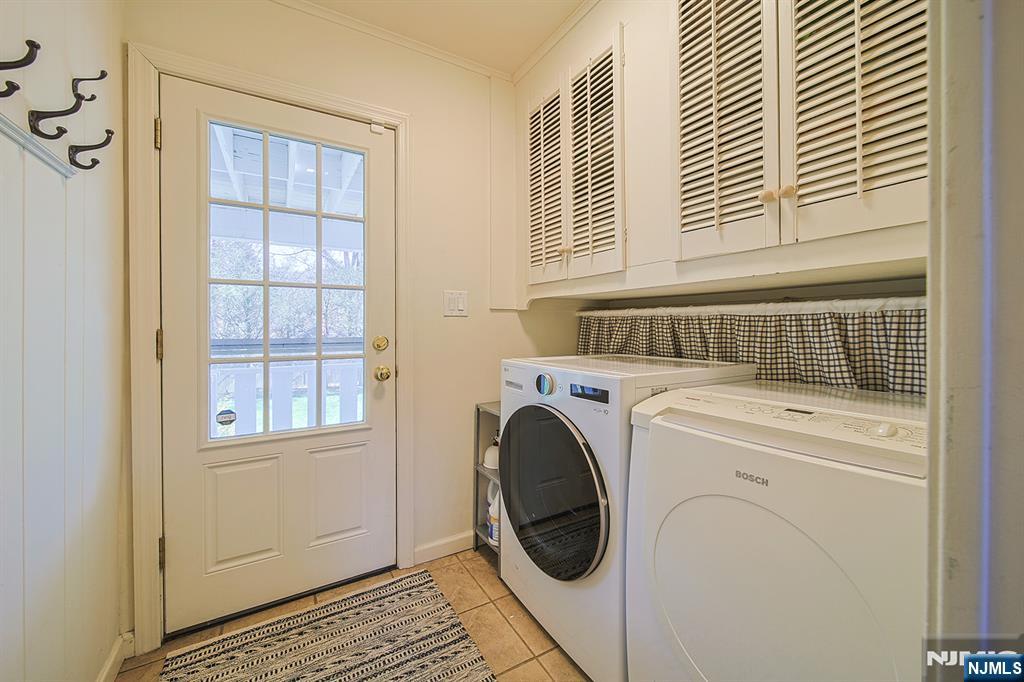 412 Eric Lane Northvale, NJ 07647 - Photo 14 of 39