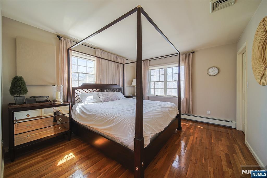 412 Eric Lane Northvale, NJ 07647 - Photo 18 of 39