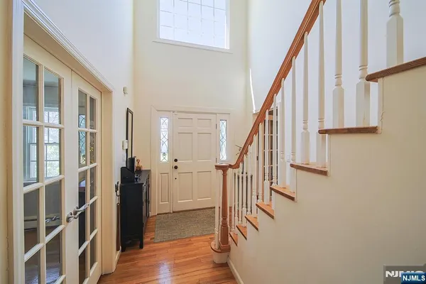 $1,090,000 | 412 Eric Lane, Northvale, NJ 07647