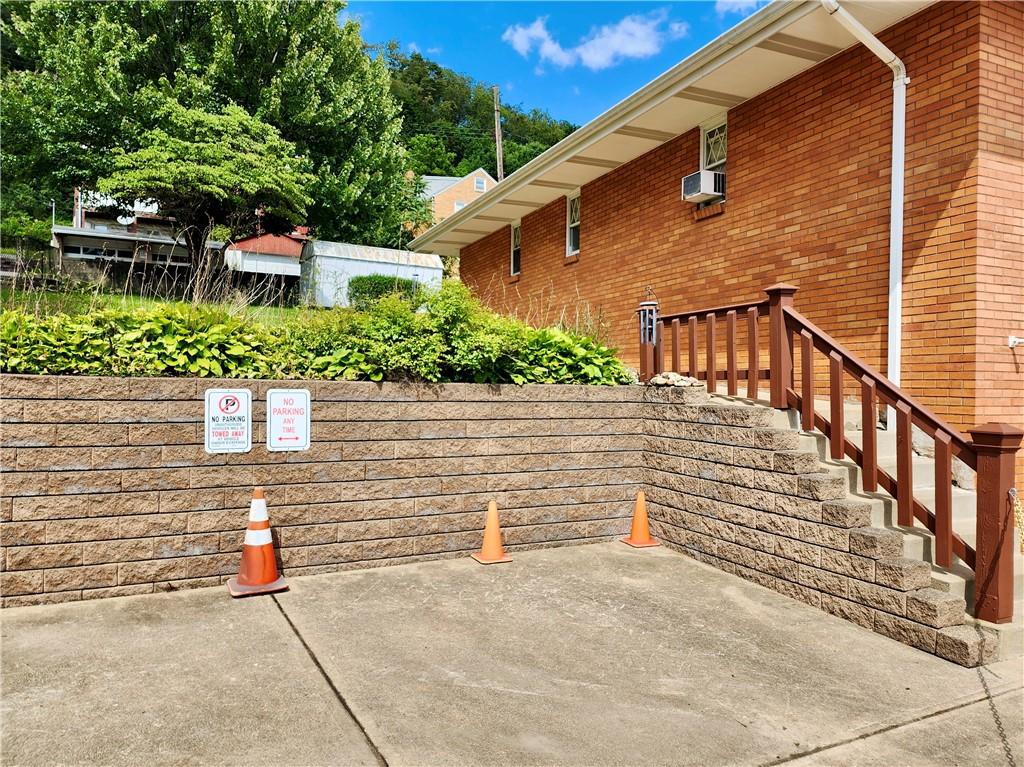 830 Ridge Avenue McKees Rocks, PA 15136 - Photo 50 of 50 Aerial View