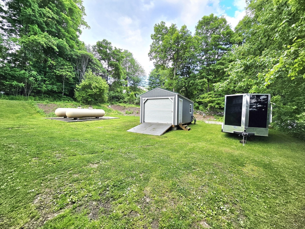 46 1/2 Old Sturbridge Road Southbridge, MA 01550 - Photo 32 of 42