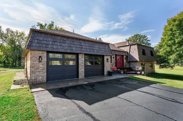 $549,900 | 7991 Isaak Avenue Northwest, Annandale, MN 55302