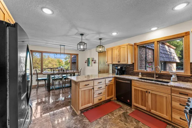 $549,900 | 7991 Isaak Avenue Northwest, Annandale, MN 55302