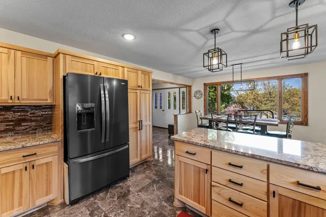 $549,900 | 7991 Isaak Avenue Northwest, Annandale, MN 55302