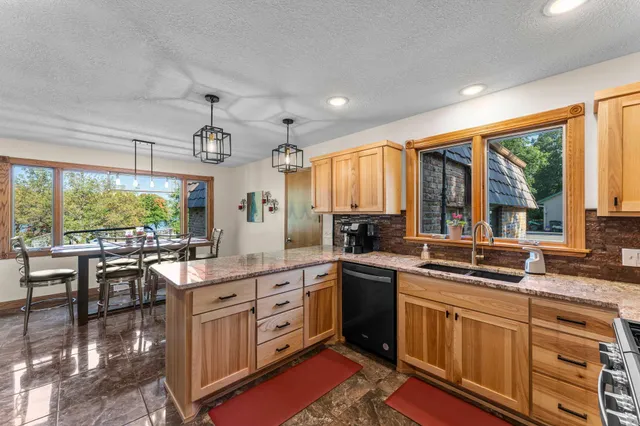 $549,900 | 7991 Isaak Avenue Northwest, Annandale, MN 55302