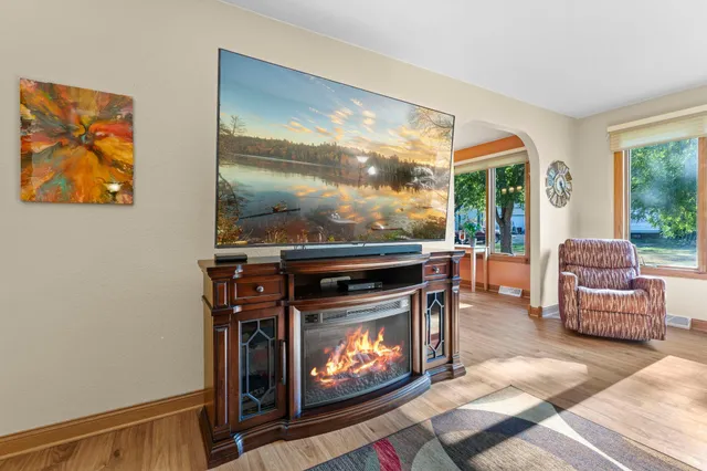 $549,900 | 7991 Isaak Avenue Northwest, Annandale, MN 55302