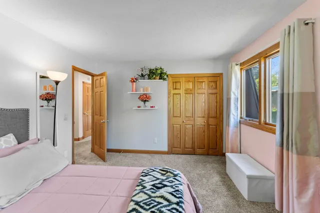 $549,900 | 7991 Isaak Avenue Northwest, Annandale, MN 55302