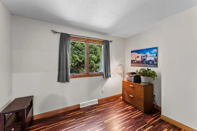 $549,900 | 7991 Isaak Avenue Northwest, Annandale, MN 55302