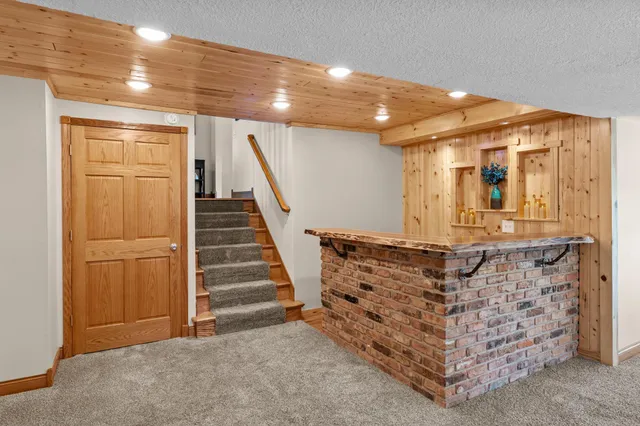 $549,900 | 7991 Isaak Avenue Northwest, Annandale, MN 55302