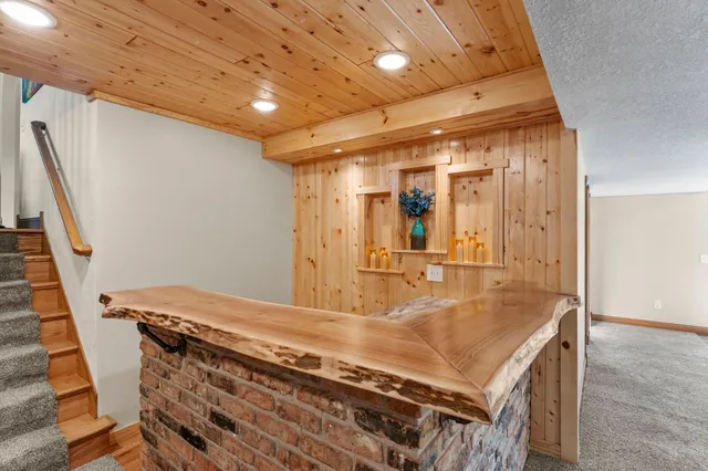 $549,900 | 7991 Isaak Avenue Northwest, Annandale, MN 55302