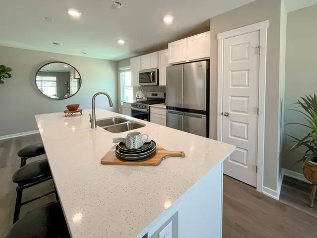 $319,990 | 2326 Noble Lane, Yorkville, IL 60560