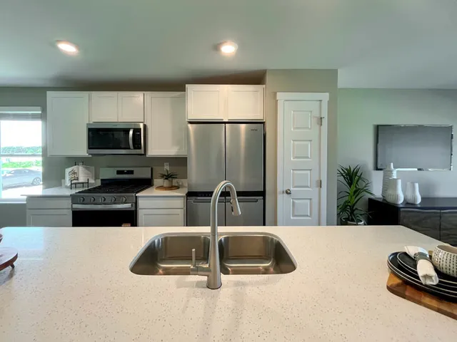 $319,990 | 2326 Noble Lane, Yorkville, IL 60560