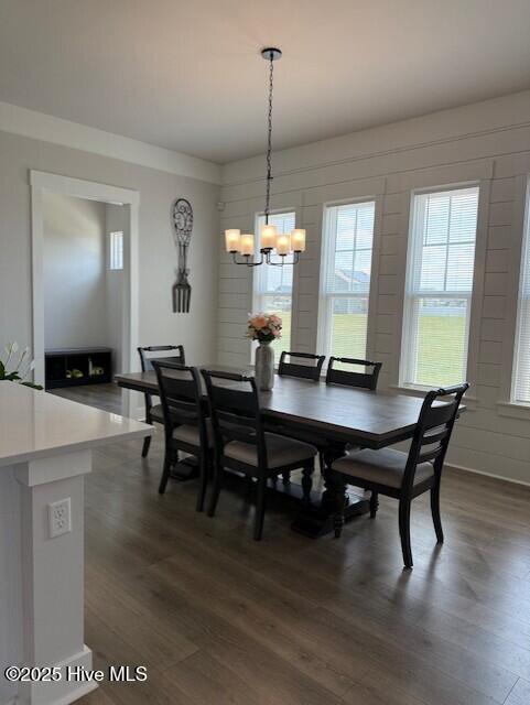 203 Farmstead Loop Moyock, NC 27958 - Photo 23 of 75 KITCHEN EAT IN AREA, HUGE AND SUNNY WITH LOVELY NATURAL LIGHT.