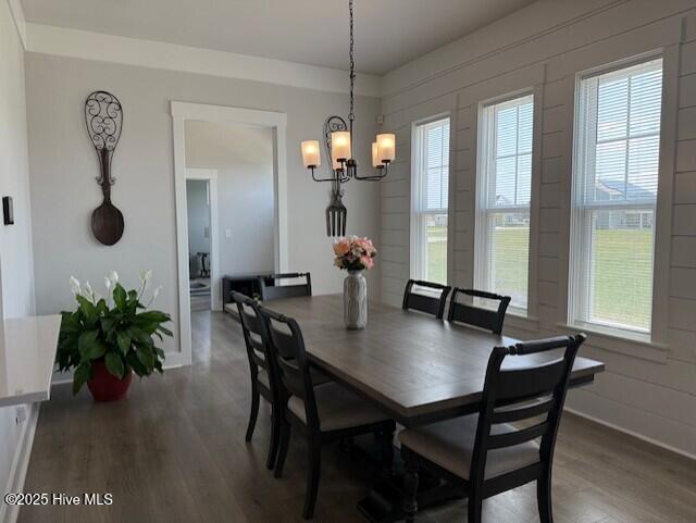 203 Farmstead Loop Moyock, NC 27958 - Photo 24 of 75 KITCHEN EAT IN AREA, HUGE AND SUNNY WITH LOVELY NATURAL LIGHT.