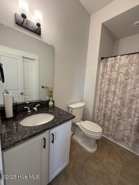 203 Farmstead Loop Moyock, NC 27958 - Photo 9 of 75 HALL BATHROOM #1 DOWNSTAIRS