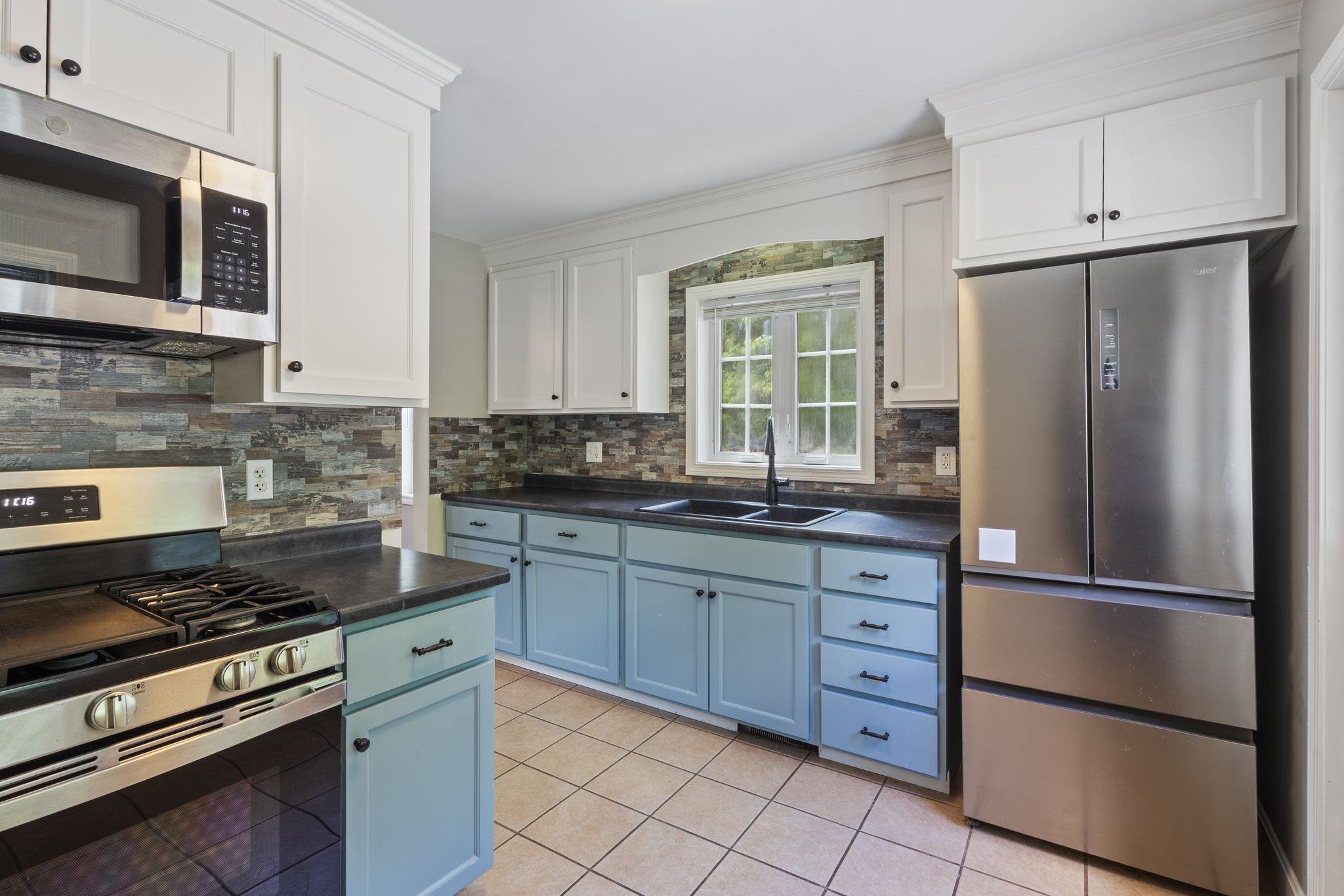 220 Milton Road Rochester, NH 03868 - Photo 15 of 48
