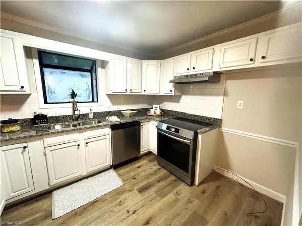 $309,900 | 6900 Harpervalley Lane, Clemmons, NC 27012