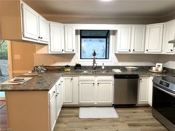 $309,900 | 6900 Harpervalley Lane, Clemmons, NC 27012